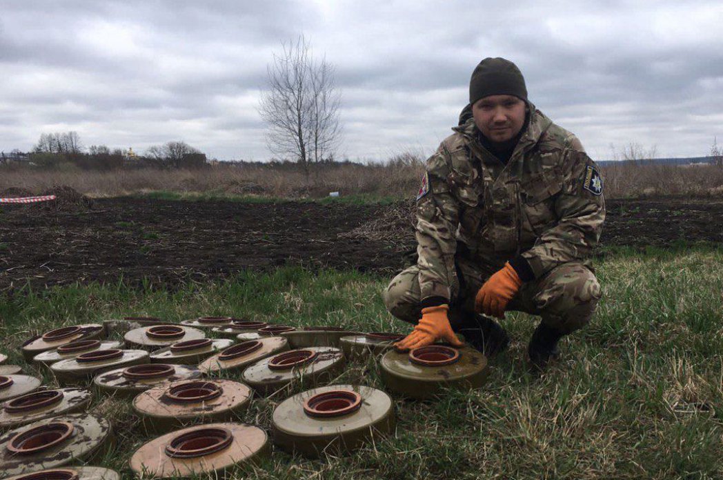 Від поліцейського охорони до інспектора вибухотехнічної служби